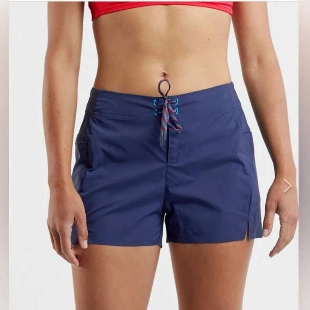 Title Nine Incrediboardie 2.5" Board Shorts Women 6 Navy Blue Beach Swim Outdoor